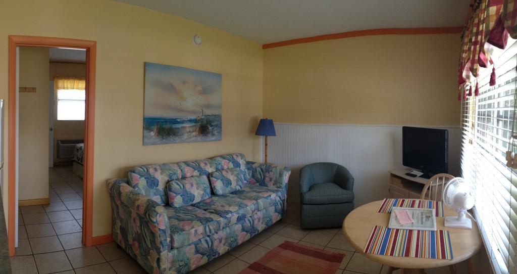Pelican Post - Bradenton Beach Motel Eksteriør billede